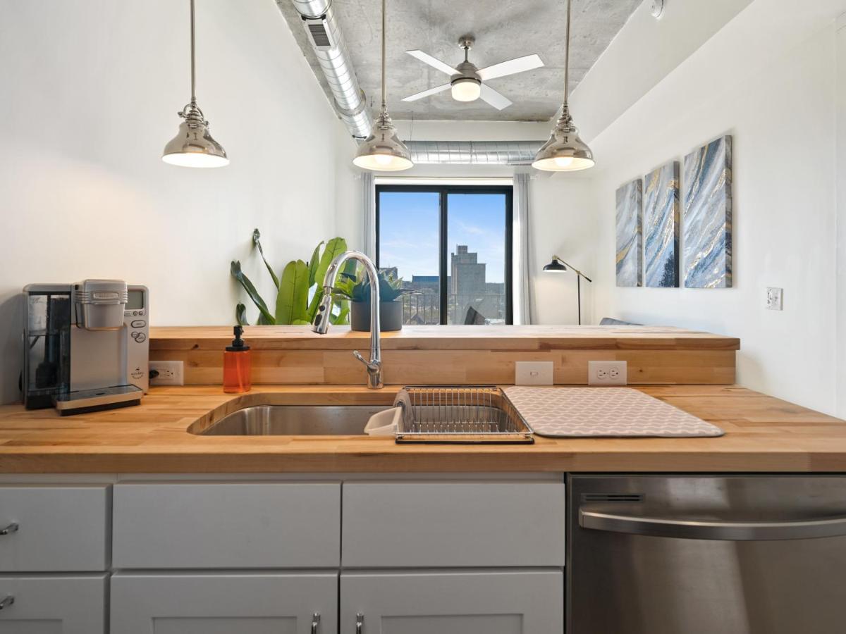 Clover Luxury High-Rise Downtown South Bend Esterno foto